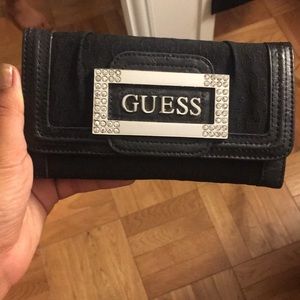 Guess wallet in perfect condition